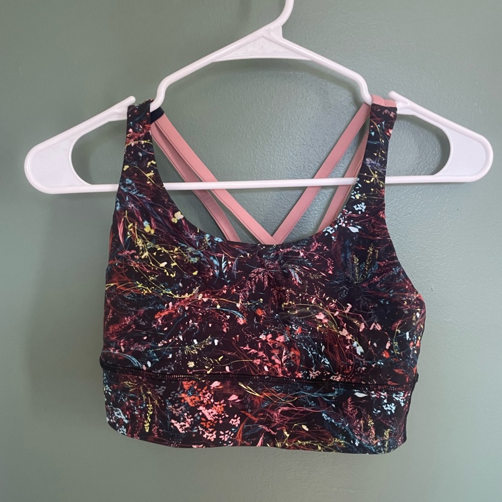 Lululemon sports bra